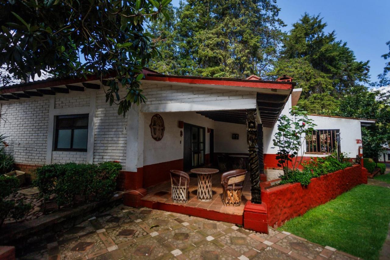 Lago Sol Hotel & Suites Tzintzuntzán المظهر الخارجي الصورة