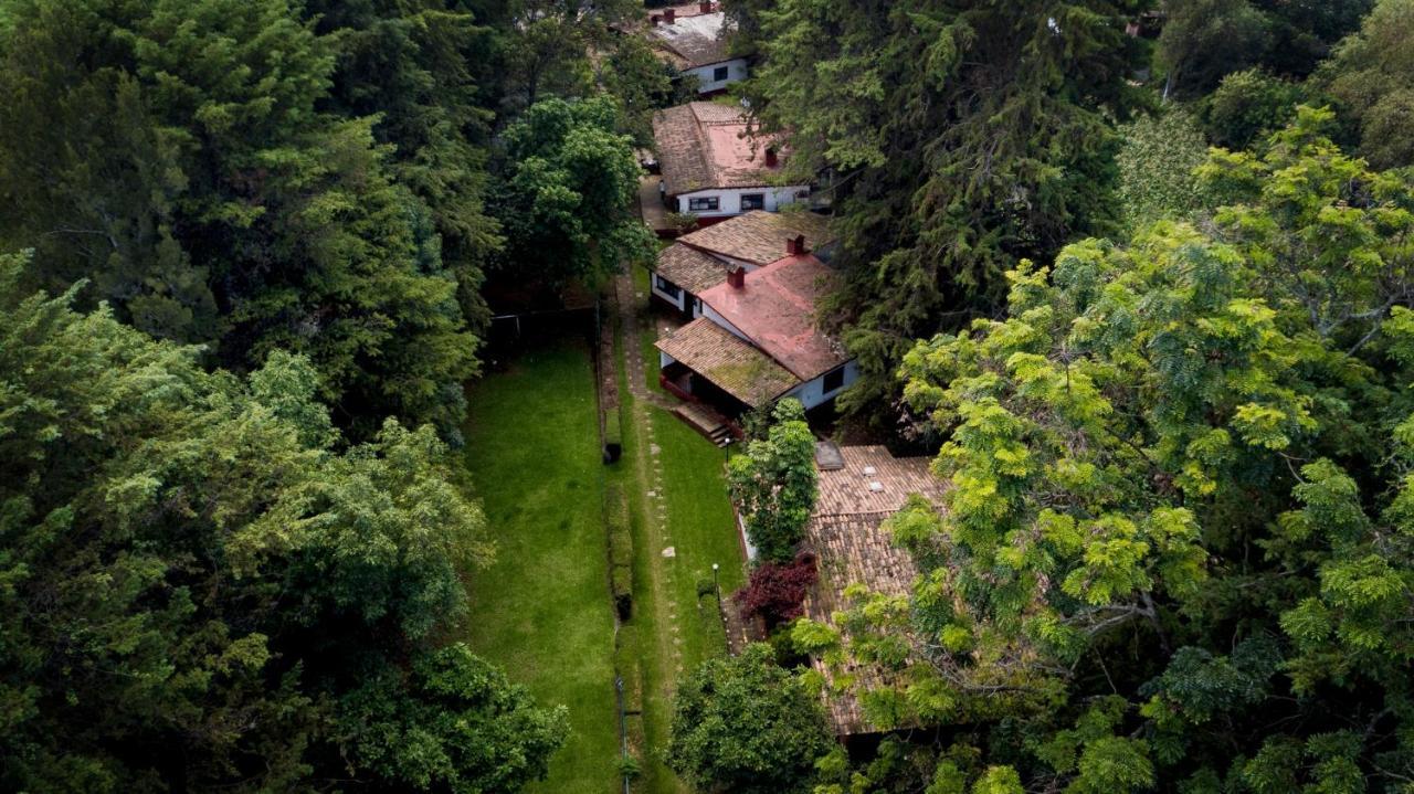 Lago Sol Hotel & Suites Tzintzuntzán المظهر الخارجي الصورة