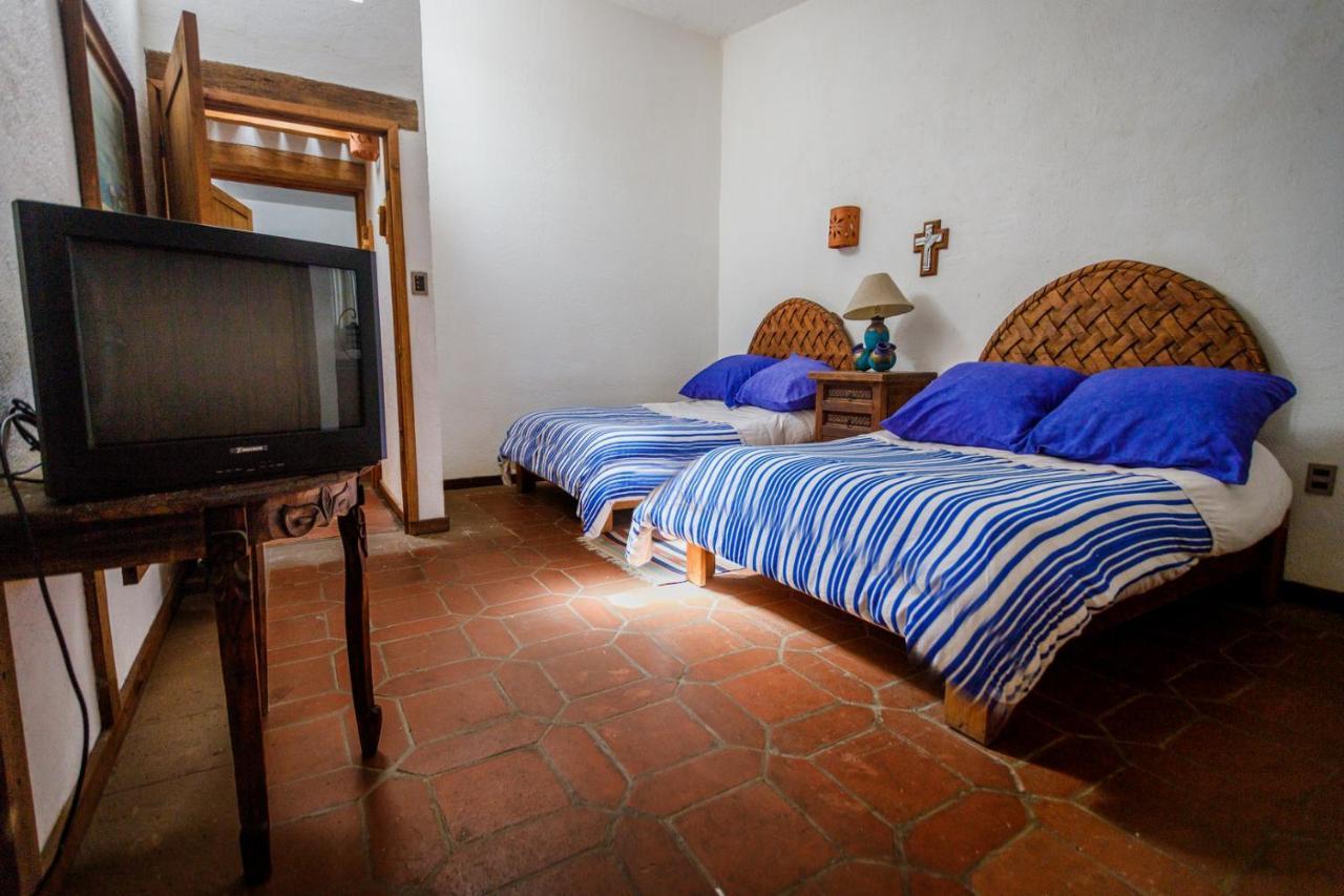 Lago Sol Hotel & Suites Tzintzuntzán المظهر الخارجي الصورة