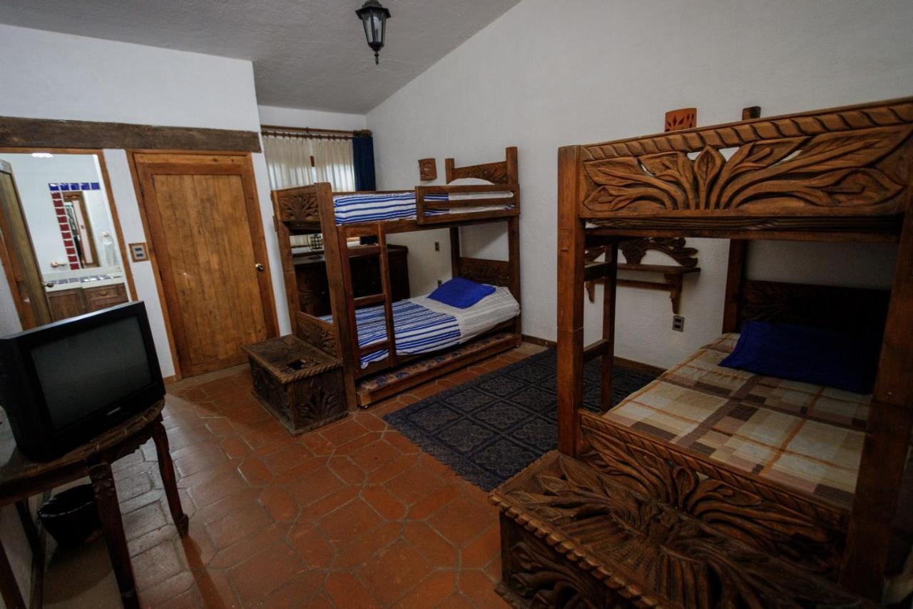 Lago Sol Hotel & Suites Tzintzuntzán المظهر الخارجي الصورة