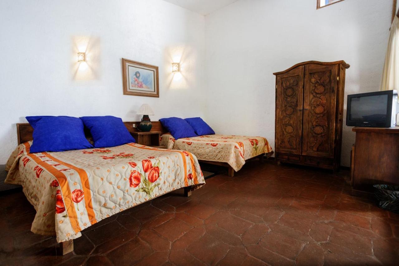 Lago Sol Hotel & Suites Tzintzuntzán المظهر الخارجي الصورة